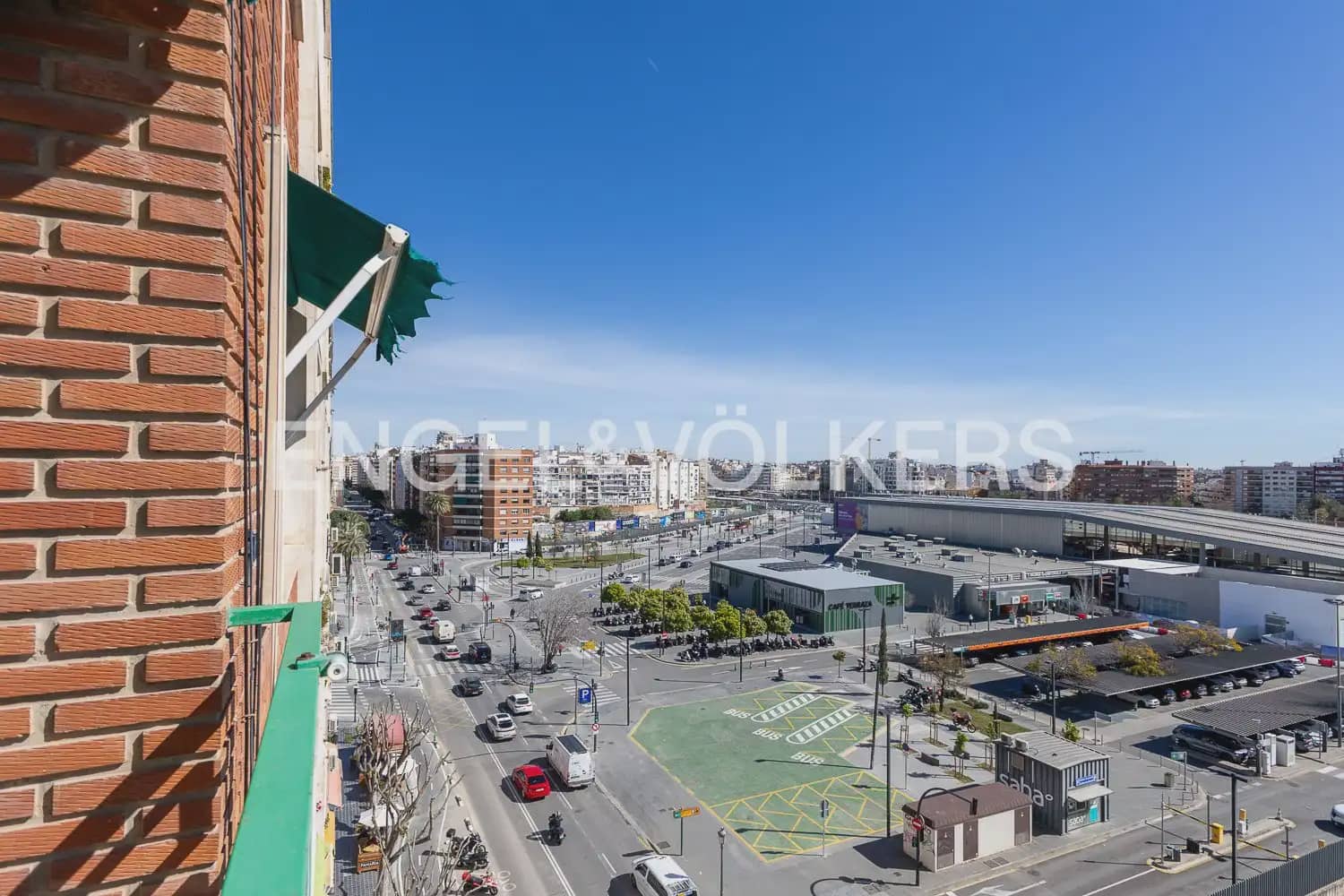 3 quarto Apartamento para arrendar em Valencia cidade com garagem - 1 900 € (Ref: 9897605)