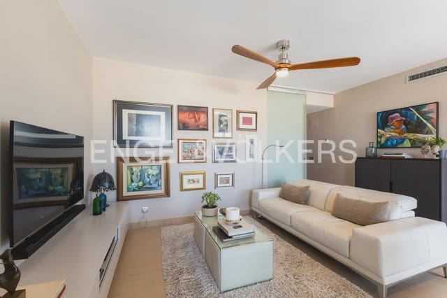 Piso de 2 habitaciones en Vinaròs en venta con piscina - 240.000 € (Ref: 9897606)
