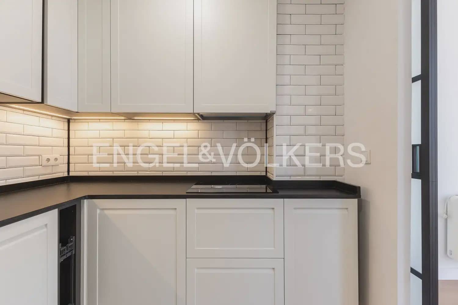 Appartement de 2 chambres à louer à Valence ville - 2 000 € (Ref: 9897609)