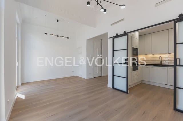 Appartement de 2 chambres à louer à Russafa, Valence ville - 2 000 € (Ref: 9897609)