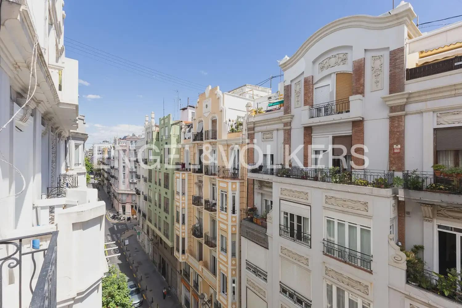 Appartement de 2 chambres à louer à Valence ville - 2 000 € (Ref: 9897609)