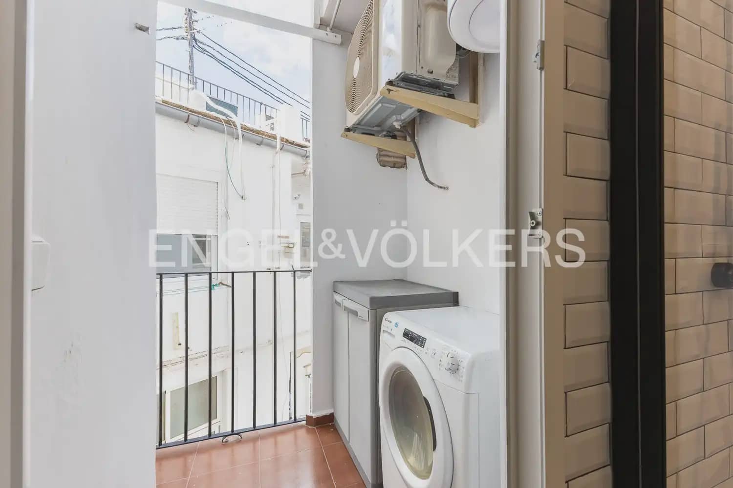 Appartement de 2 chambres à louer à Valence ville - 2 000 € (Ref: 9897609)