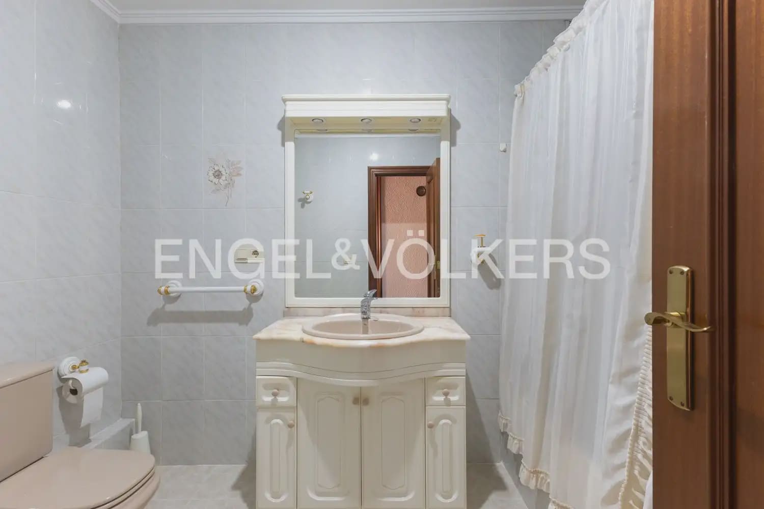 4 bedroom Flat for sale in Valencia city - € 249,000 (Ref: 9897611)