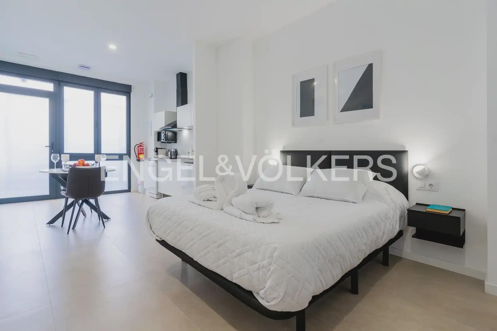 1 bedroom Flat for sale in Valencia city - € 240,000 (Ref: 9897613)