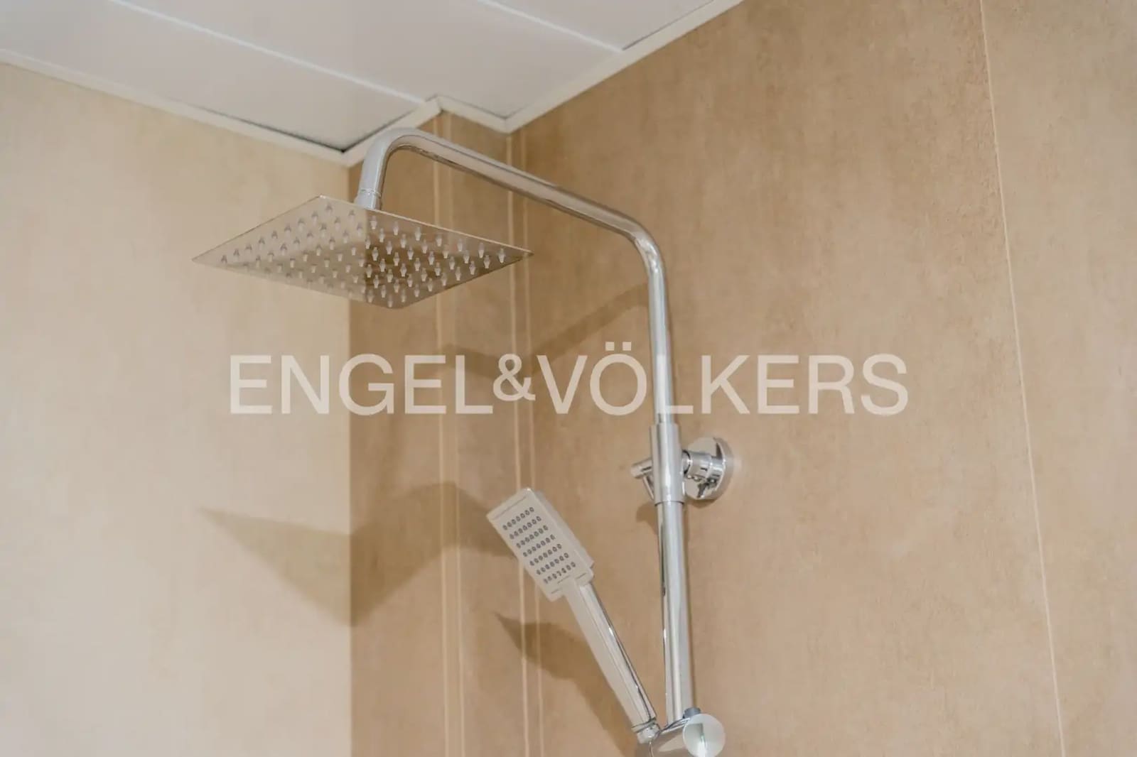 1 bedroom Flat for sale in Valencia city - € 240,000 (Ref: 9897613)