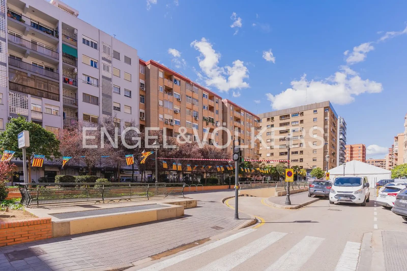 1 bedroom Flat for sale in Valencia city - € 240,000 (Ref: 9897613)