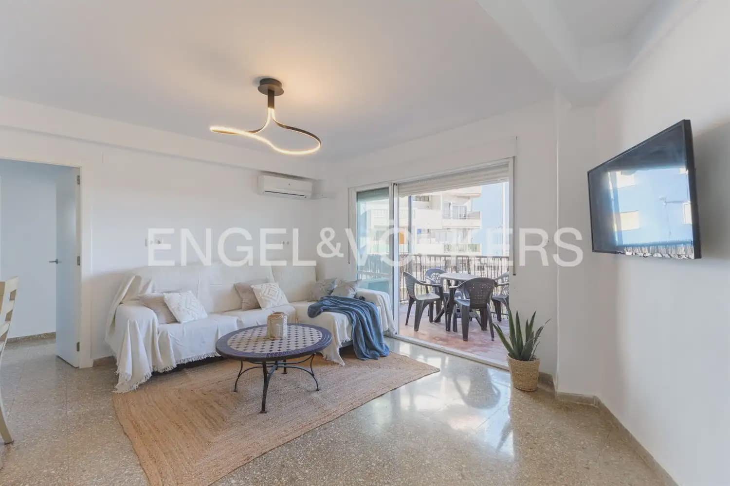 Piso de 3 habitaciones en Puig en alquiler con piscina garaje - 930 € (Ref: 9897617)