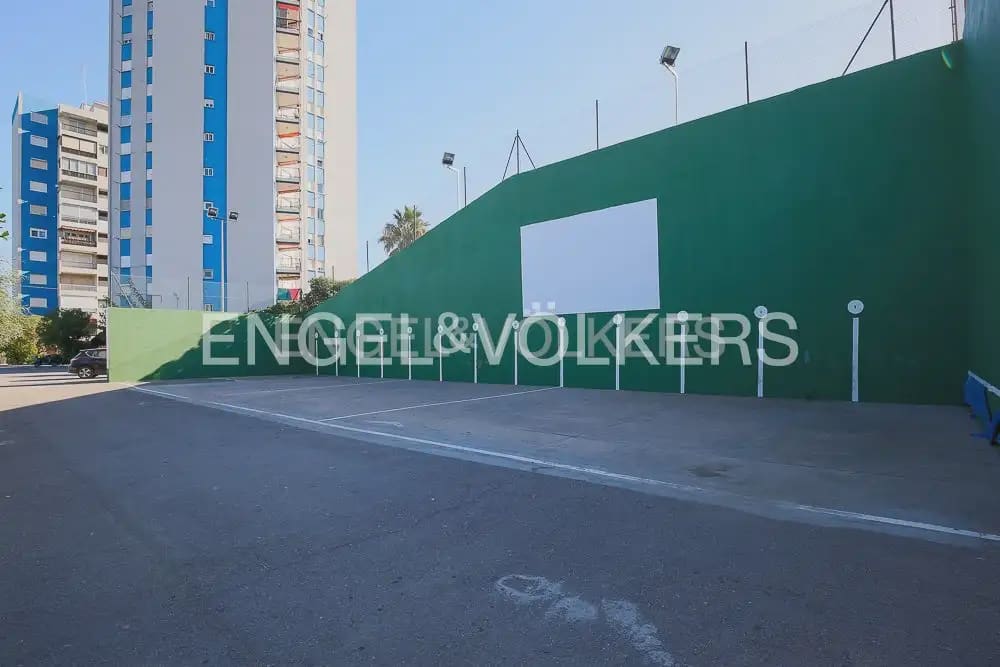 Piso de 3 habitaciones en Puig en alquiler con piscina garaje - 930 € (Ref: 9897617)