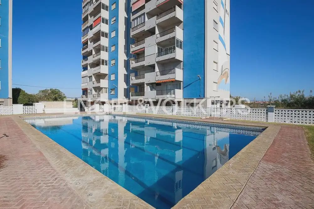 Piso de 3 habitaciones en Puig en alquiler con piscina garaje - 930 € (Ref: 9897617)