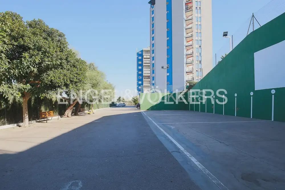 Piso de 3 habitaciones en Puig en alquiler con piscina garaje - 930 € (Ref: 9897617)