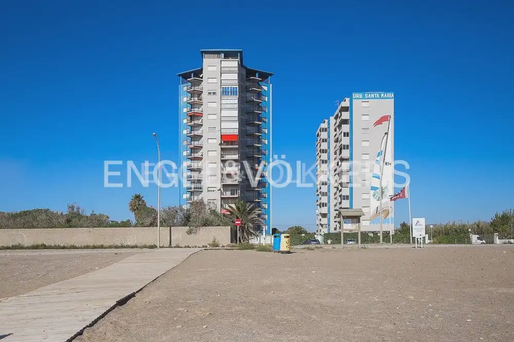 Piso de 3 habitaciones en Puig en alquiler con piscina garaje - 930 € (Ref: 9897617)