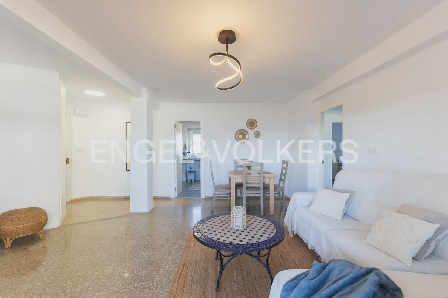 Piso de 3 habitaciones en Puig en alquiler con piscina garaje - 930 € (Ref: 9897617)
