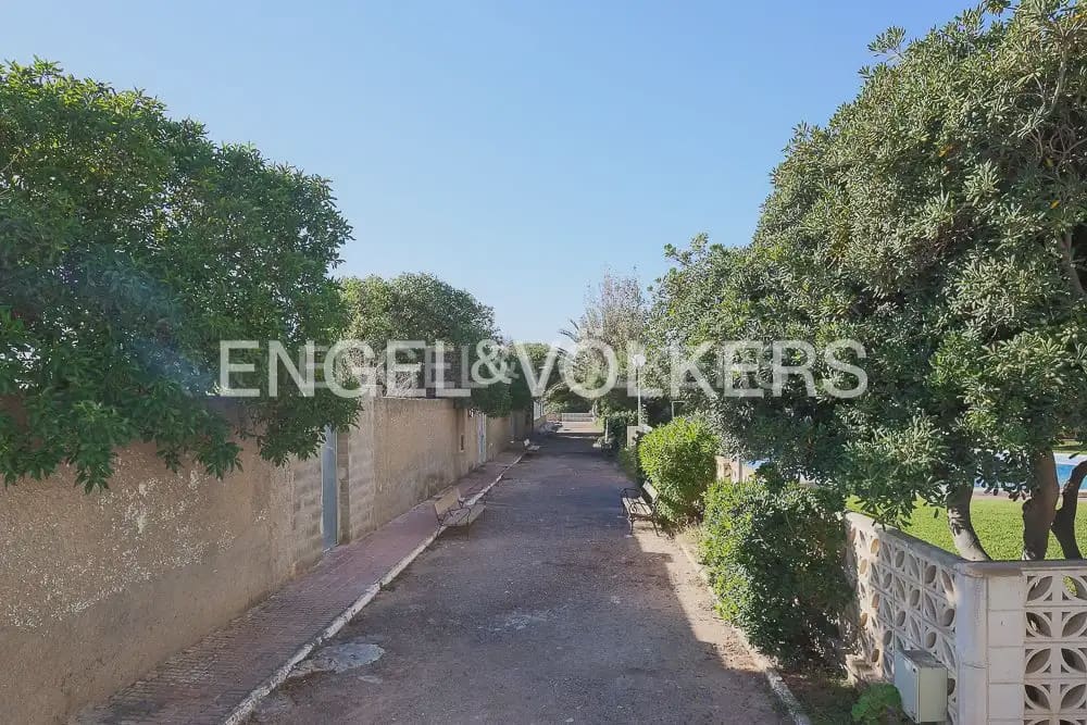Piso de 3 habitaciones en Puig en alquiler con piscina garaje - 930 € (Ref: 9897617)