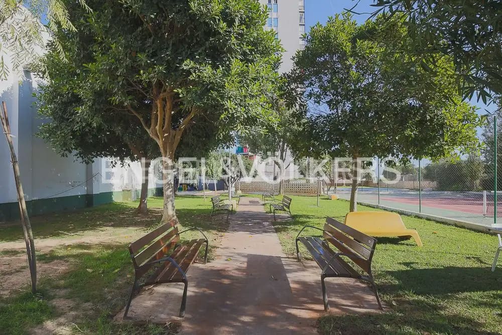 Piso de 3 habitaciones en Puig en alquiler con piscina garaje - 930 € (Ref: 9897617)