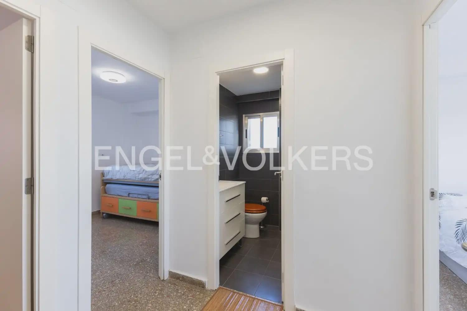 Piso de 3 habitaciones en Puig en alquiler con piscina garaje - 930 € (Ref: 9897617)