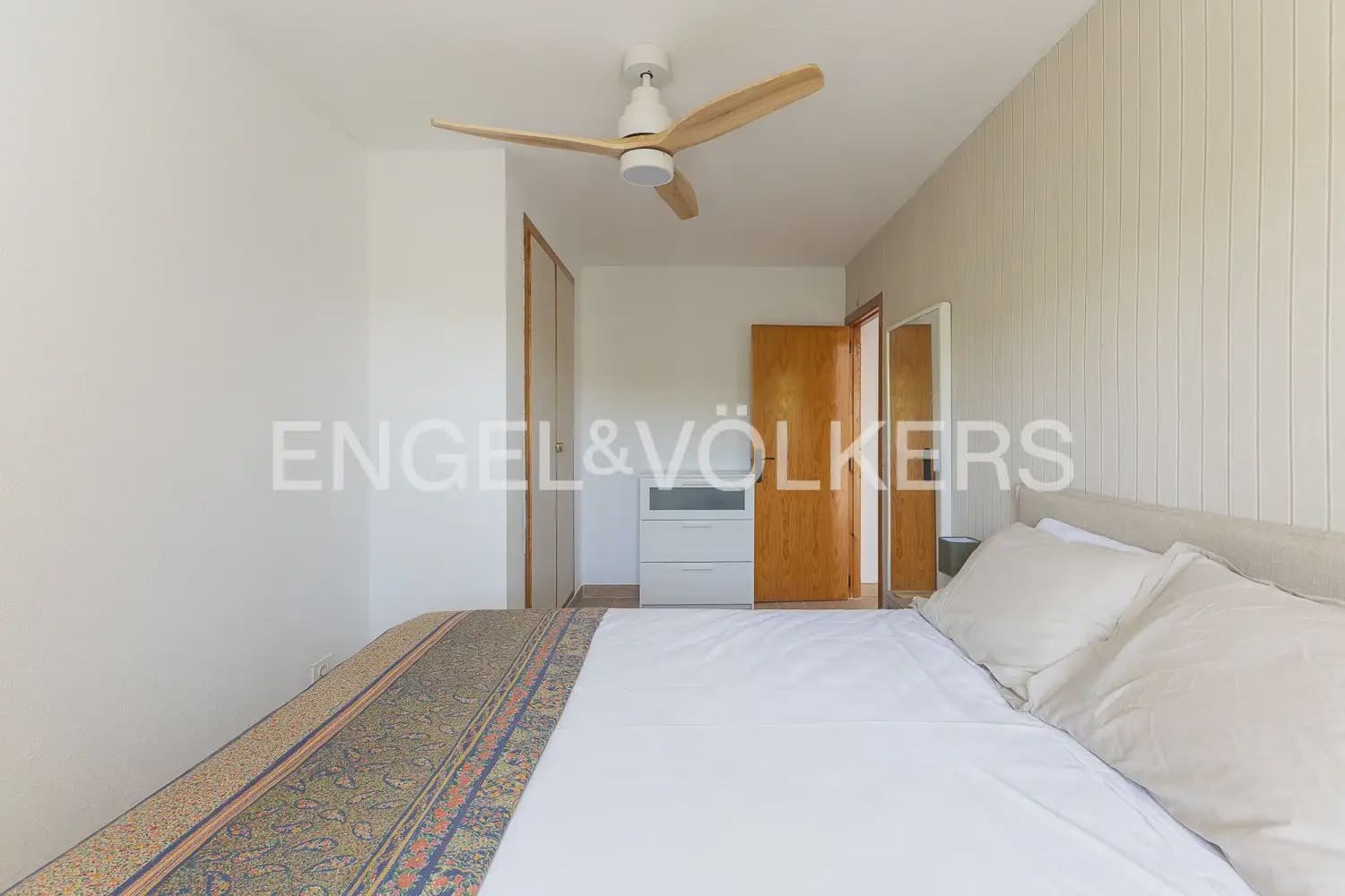 2 bedroom Flat for rent in Sagunto / Sagunt with garage - € 1,400 (Ref: 9897618)