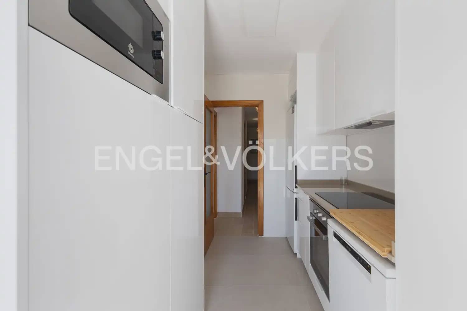 2 bedroom Flat for rent in Sagunto / Sagunt with garage - € 1,400 (Ref: 9897618)