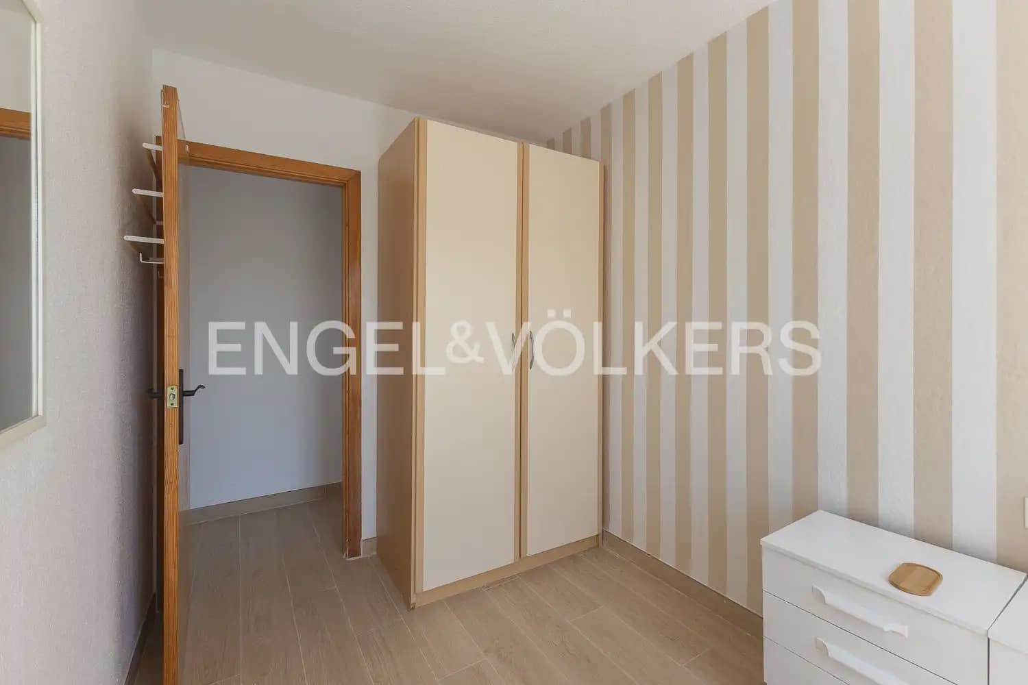 2 bedroom Flat for rent in Sagunto / Sagunt with garage - € 1,400 (Ref: 9897618)