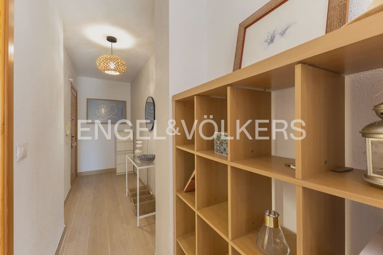 2 bedroom Flat for rent in Sagunto / Sagunt with garage - € 1,400 (Ref: 9897618)