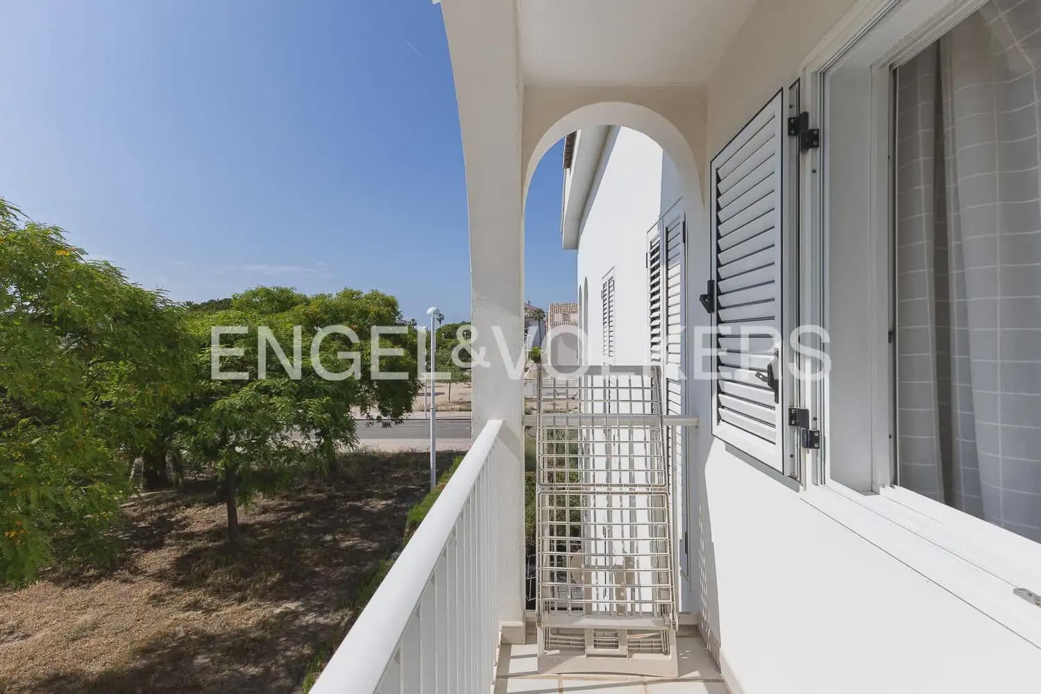 2 bedroom Flat for rent in Sagunto / Sagunt with garage - € 1,400 (Ref: 9897618)