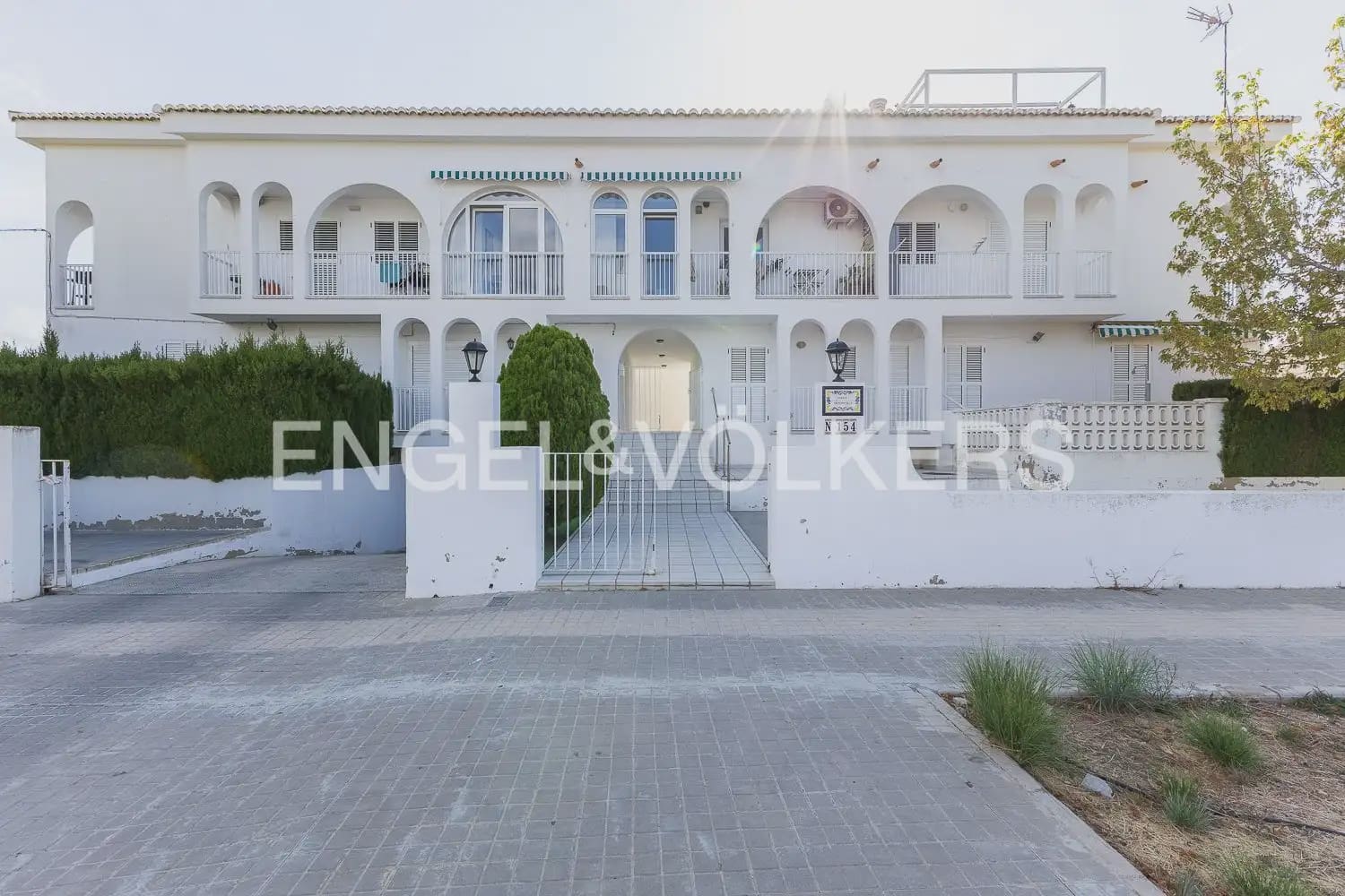 2 bedroom Flat for rent in Sagunto / Sagunt with garage - € 1,400 (Ref: 9897618)