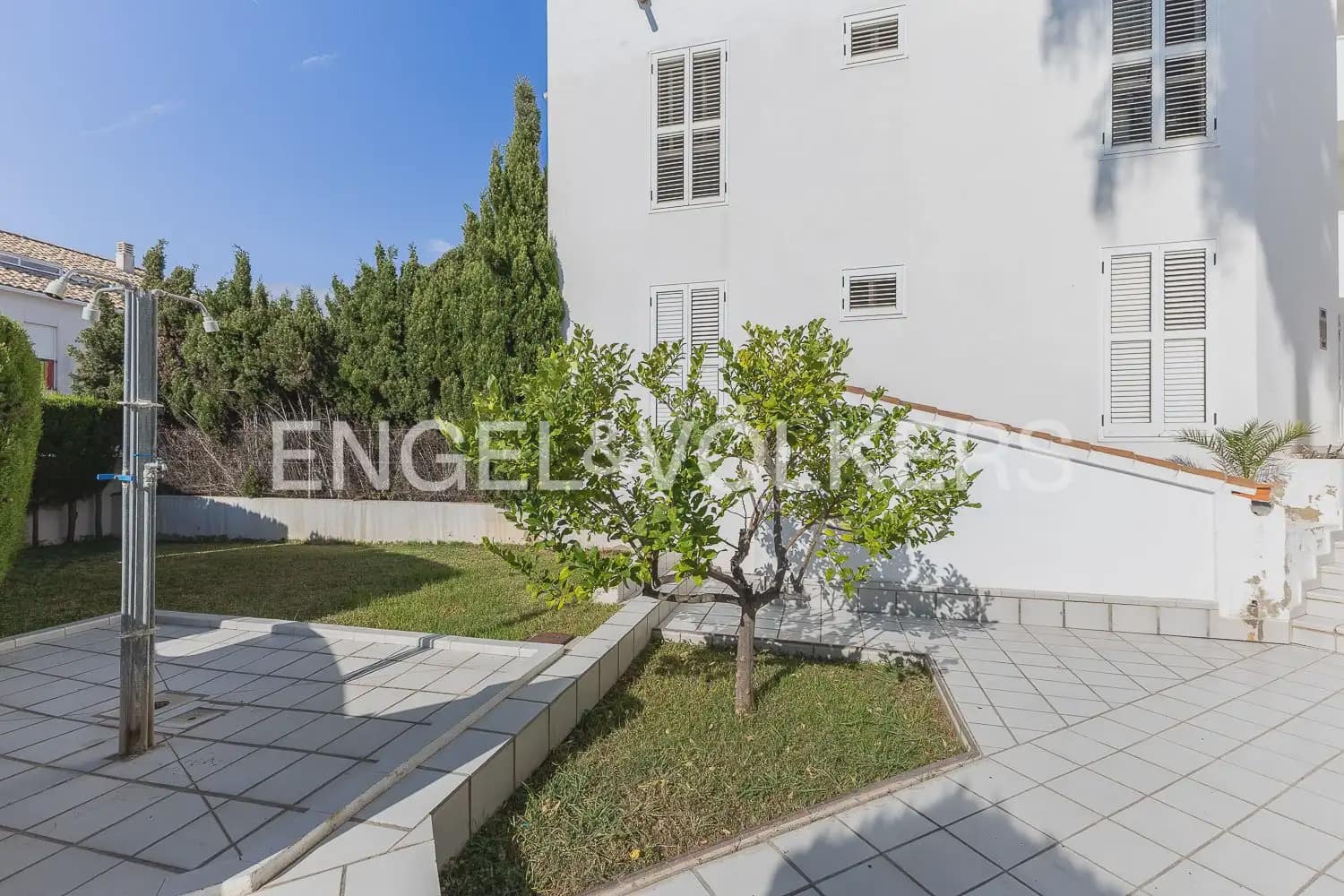 2 bedroom Flat for rent in Sagunto / Sagunt with garage - € 1,400 (Ref: 9897618)