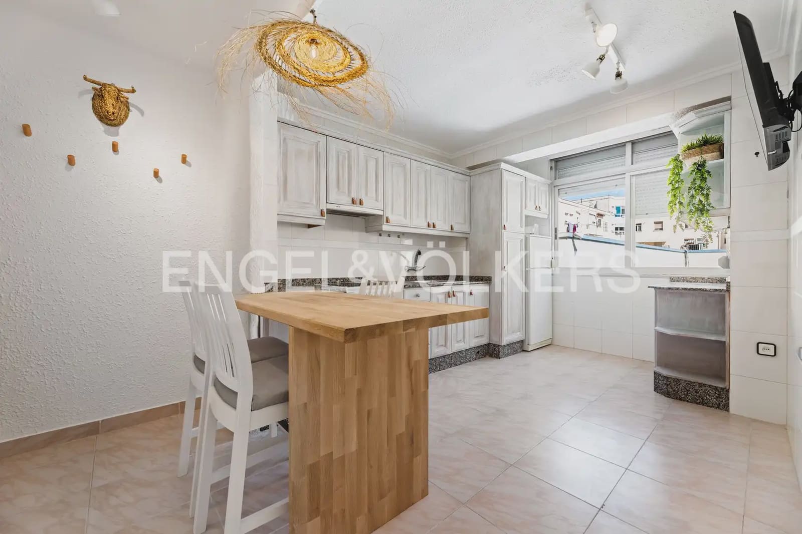 Appartement de 3 chambres à louer à Valence ville - 1 500 € (Ref: 9897619)