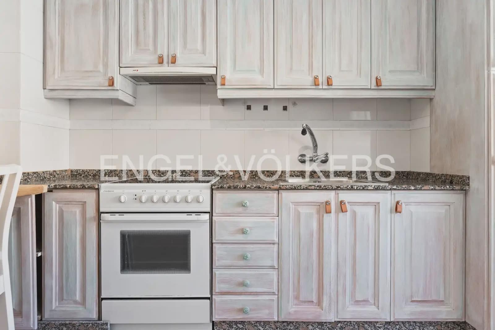 Appartement de 3 chambres à louer à Valence ville - 1 500 € (Ref: 9897619)