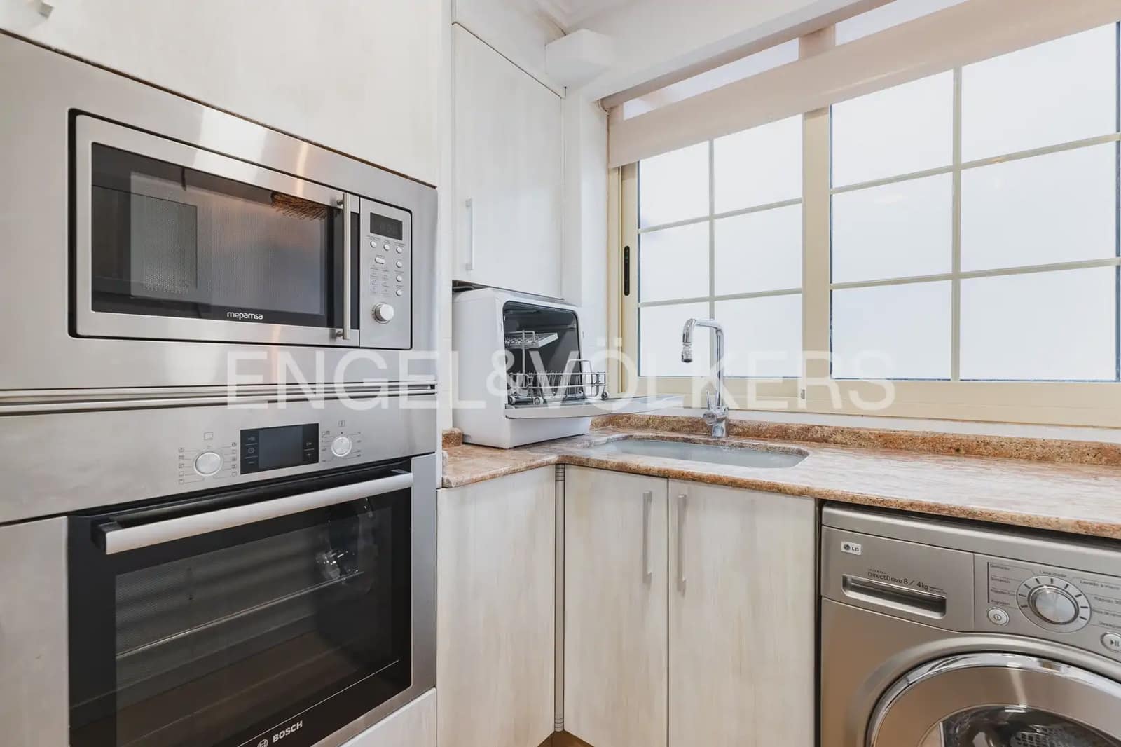 4 camera da letto Appartamento da affittare in Valencia citta - 2.000 € (Rif: 9897621)