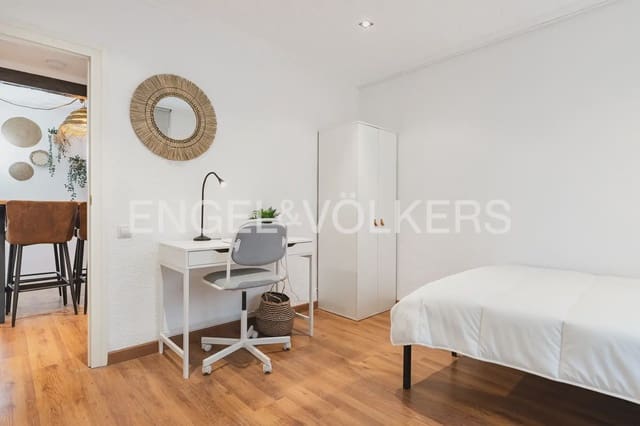 4 slaapkamer Flat te huur in La Malva-Rosa, Valencia stad - € 2.000 (Ref: 9897621)
