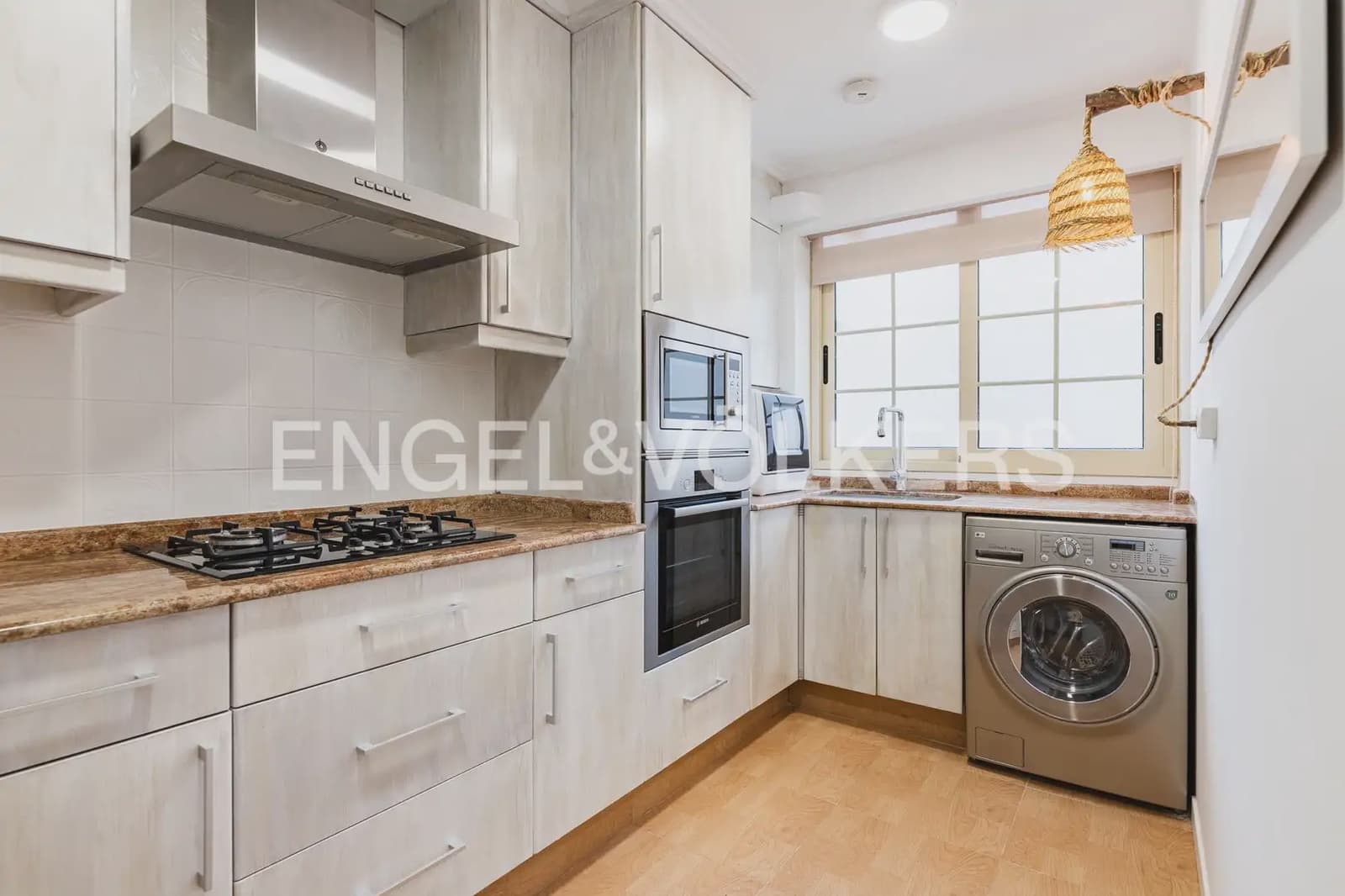4 camera da letto Appartamento da affittare in Valencia citta - 2.000 € (Rif: 9897621)