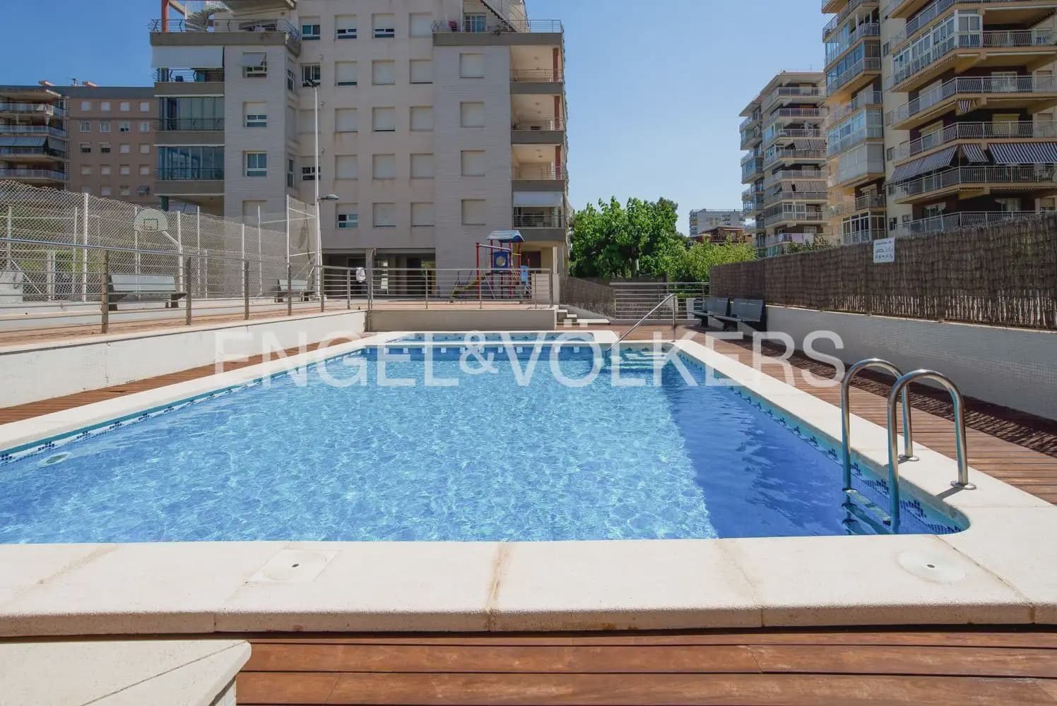 2 soveværelse Lejlighed til salg i Benicassim med garage - € 450.000 (Ref: 9897622)