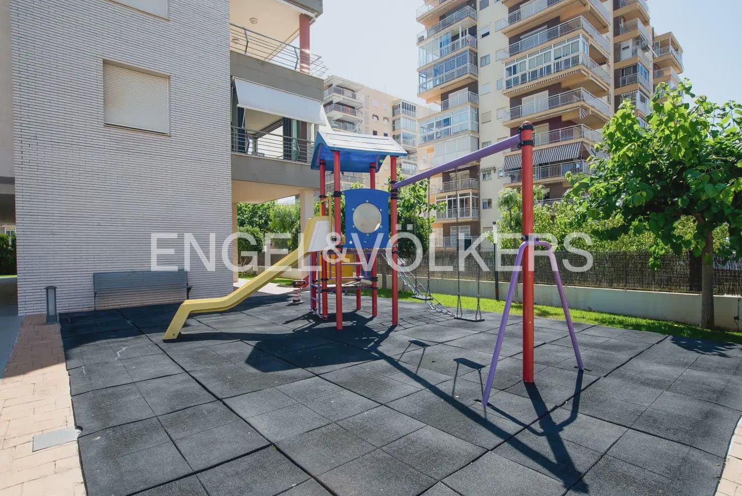 2 soveværelse Lejlighed til salg i Benicassim med garage - € 450.000 (Ref: 9897622)