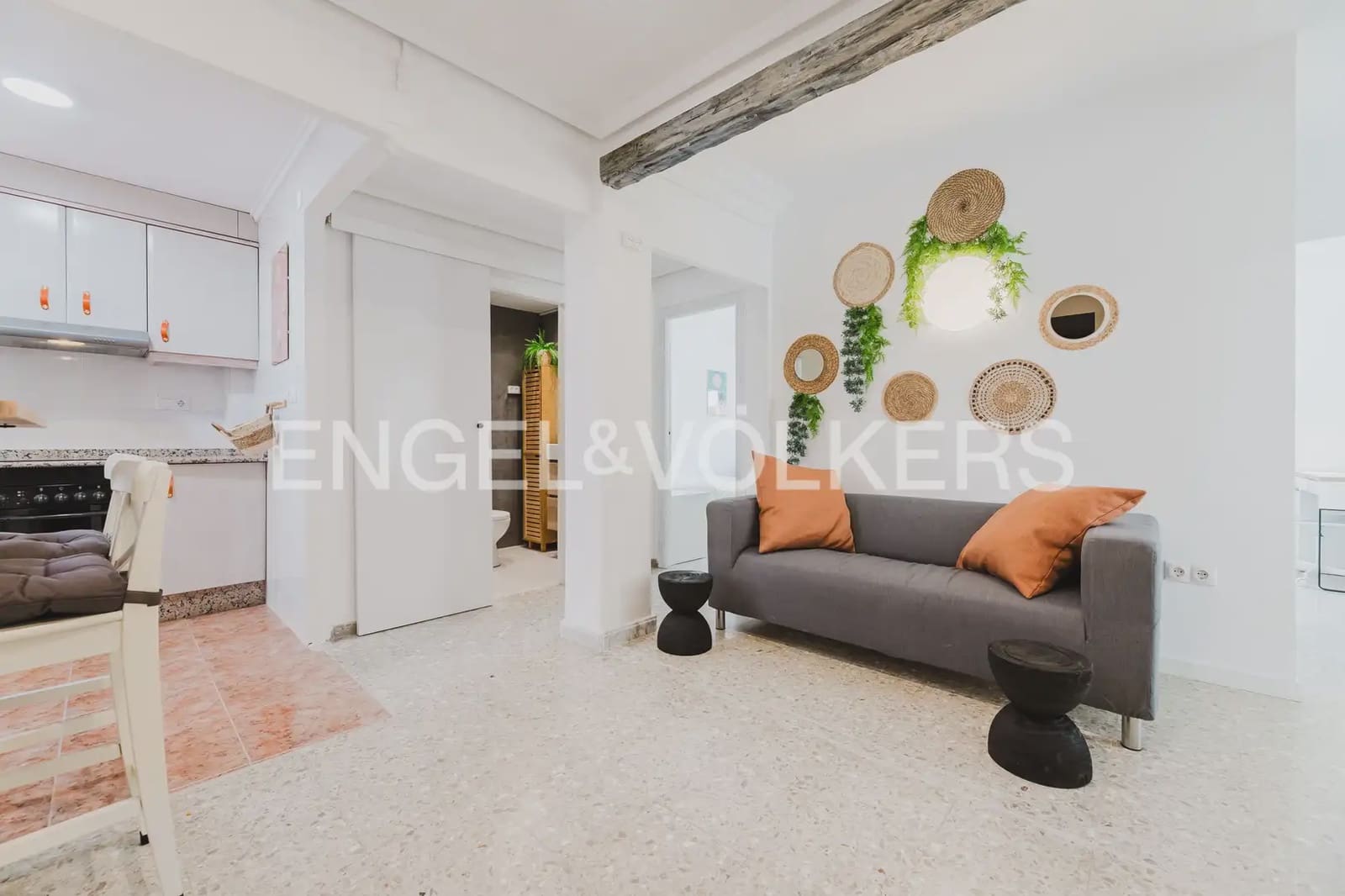 4 slaapkamer Flat te huur in Valencia stad - € 2.000 (Ref: 9897623)