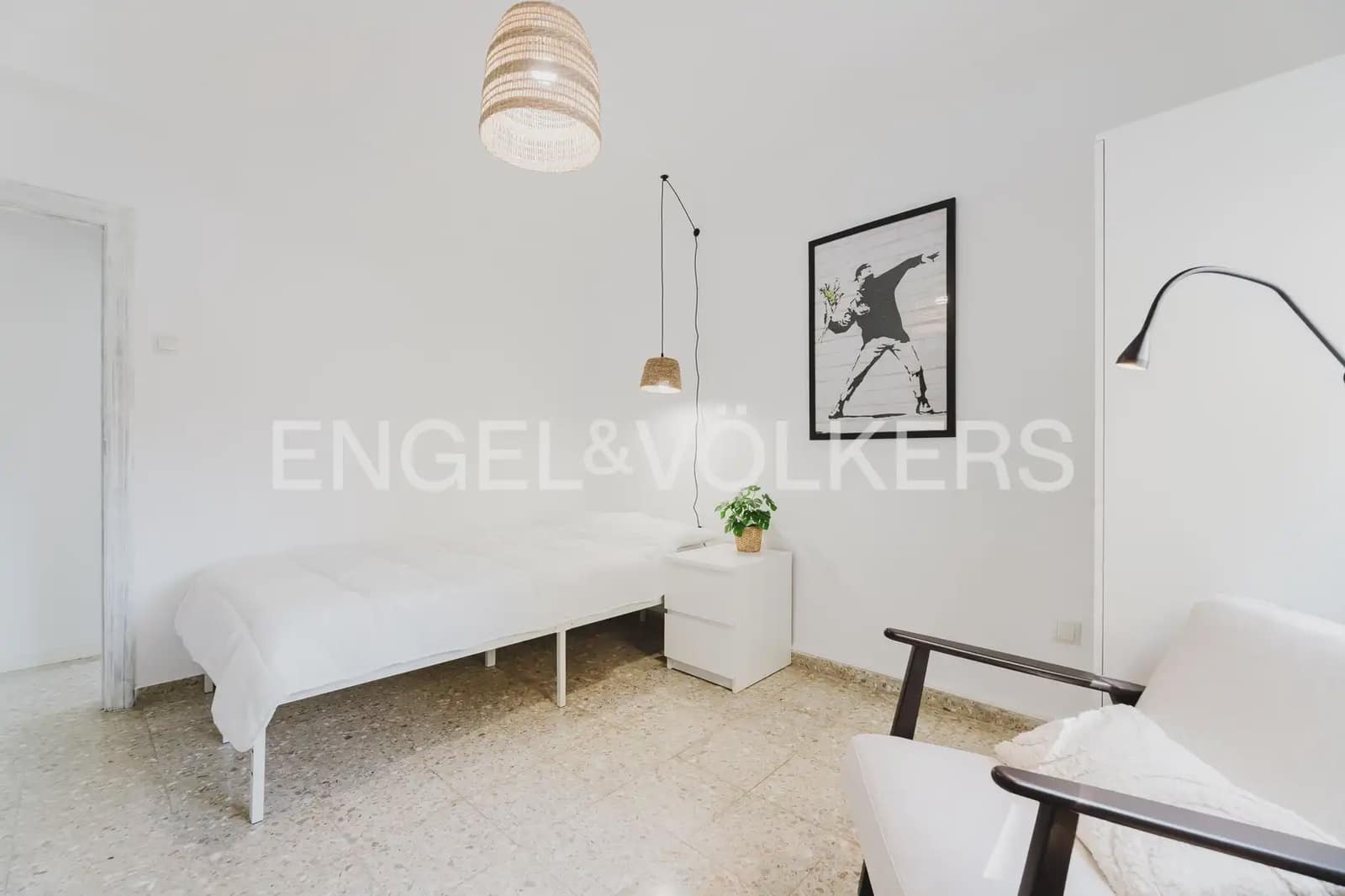 4 slaapkamer Flat te huur in Valencia stad - € 2.000 (Ref: 9897623)