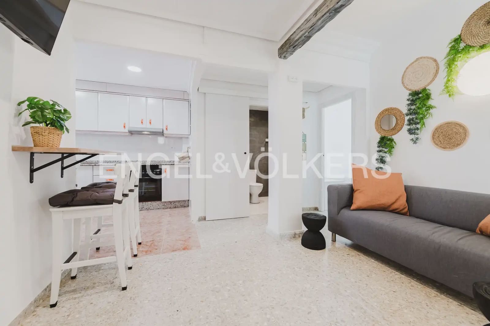 4 slaapkamer Flat te huur in Valencia stad - € 2.000 (Ref: 9897623)