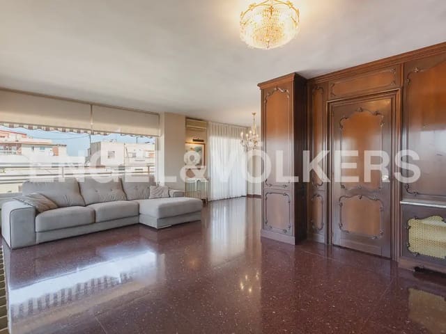 4 quarto Apartamento para arrendar em Jaume Roig, Valência cidade com garagem - 2 300 € (Ref: 9897624)
