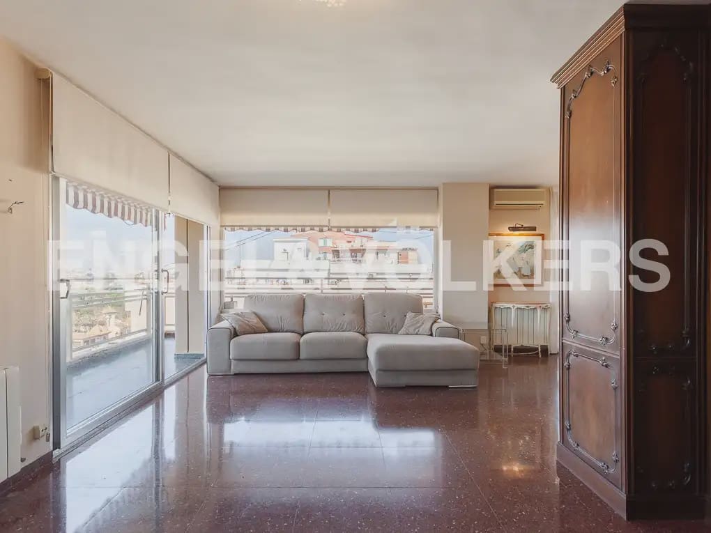 4 quarto Apartamento para arrendar em Valencia cidade com garagem - 2 300 € (Ref: 9897624)