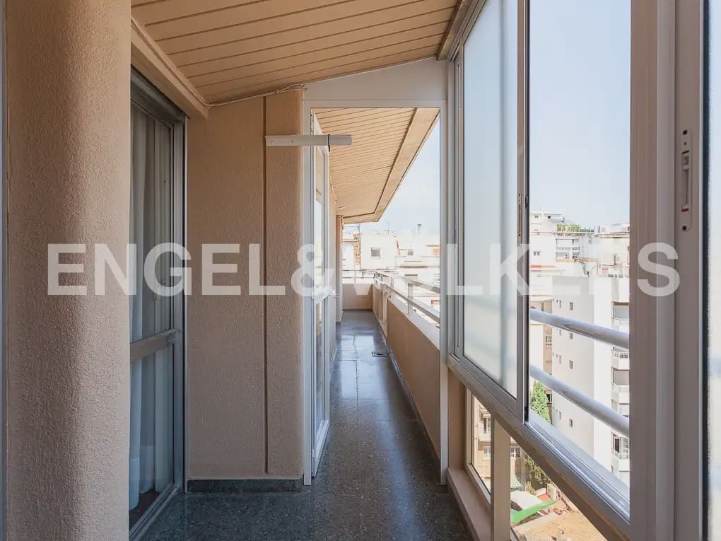 4 quarto Apartamento para arrendar em Valencia cidade com garagem - 2 300 € (Ref: 9897624)