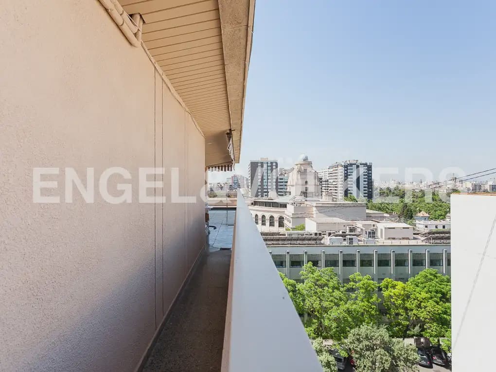 4 quarto Apartamento para arrendar em Valencia cidade com garagem - 2 300 € (Ref: 9897624)