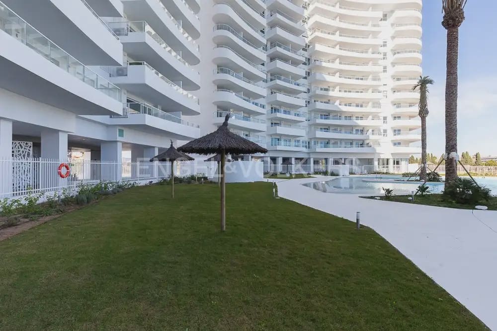 2 bedroom Flat for rent in Canet d'En Berenguer with pool garage - € 1,800 (Ref: 9897627)