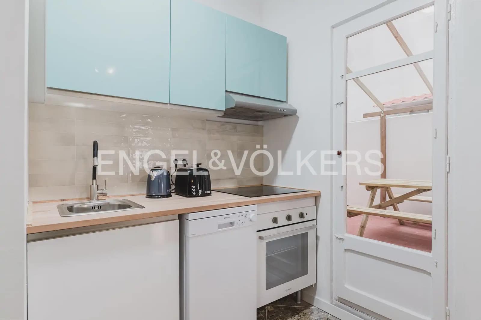 4 makuuhuone Asunto vuokrattavana paikassa Valencia kaupunki - 2 000 € (Ref: 9897630)