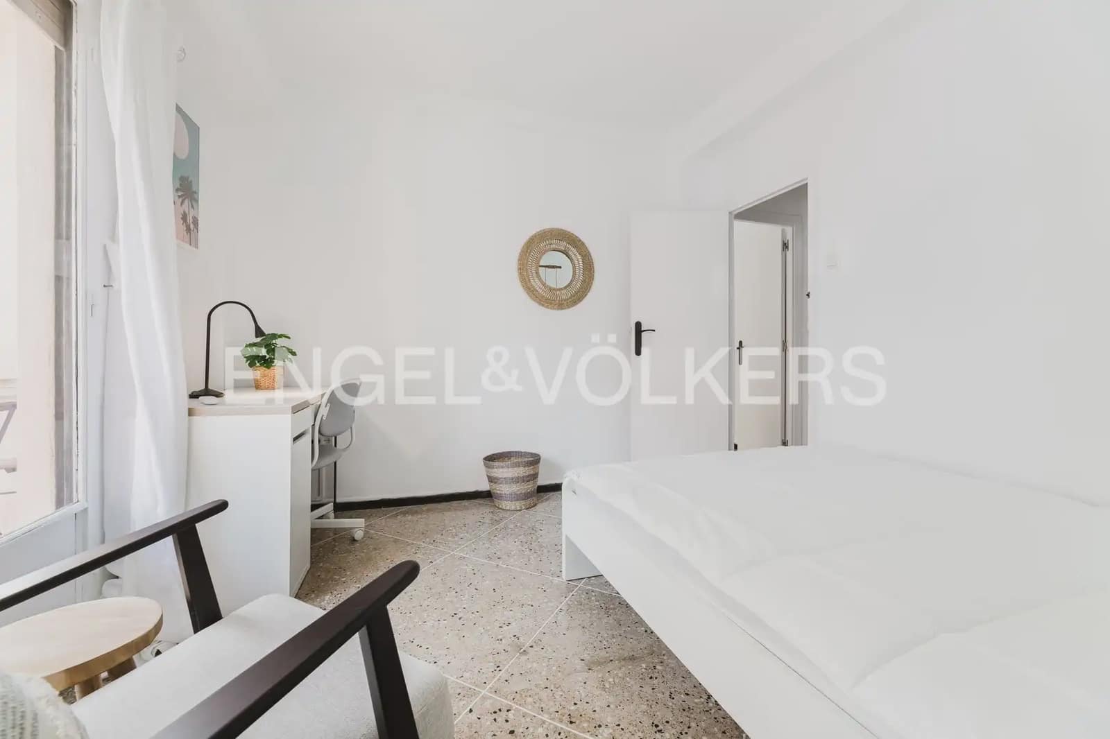 4 makuuhuone Asunto vuokrattavana paikassa Valencia kaupunki - 2 000 € (Ref: 9897630)