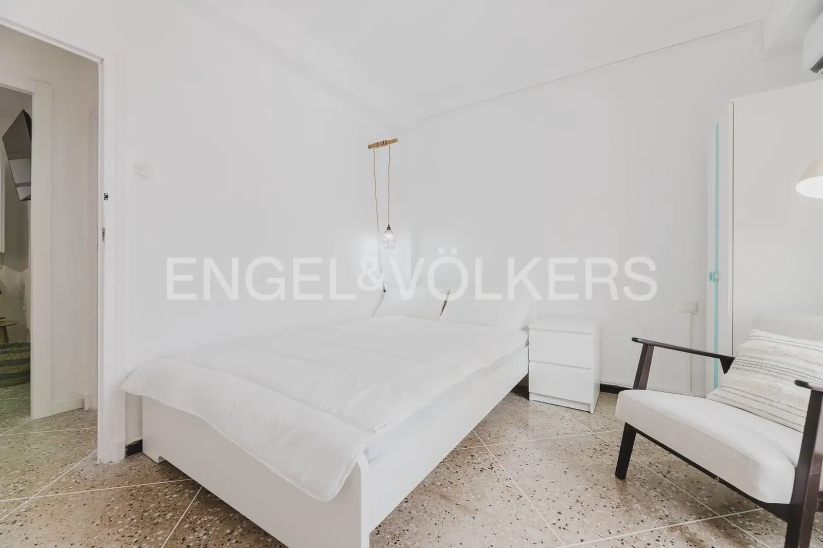 4 makuuhuone Asunto vuokrattavana paikassa Valencia kaupunki - 2 000 € (Ref: 9897630)