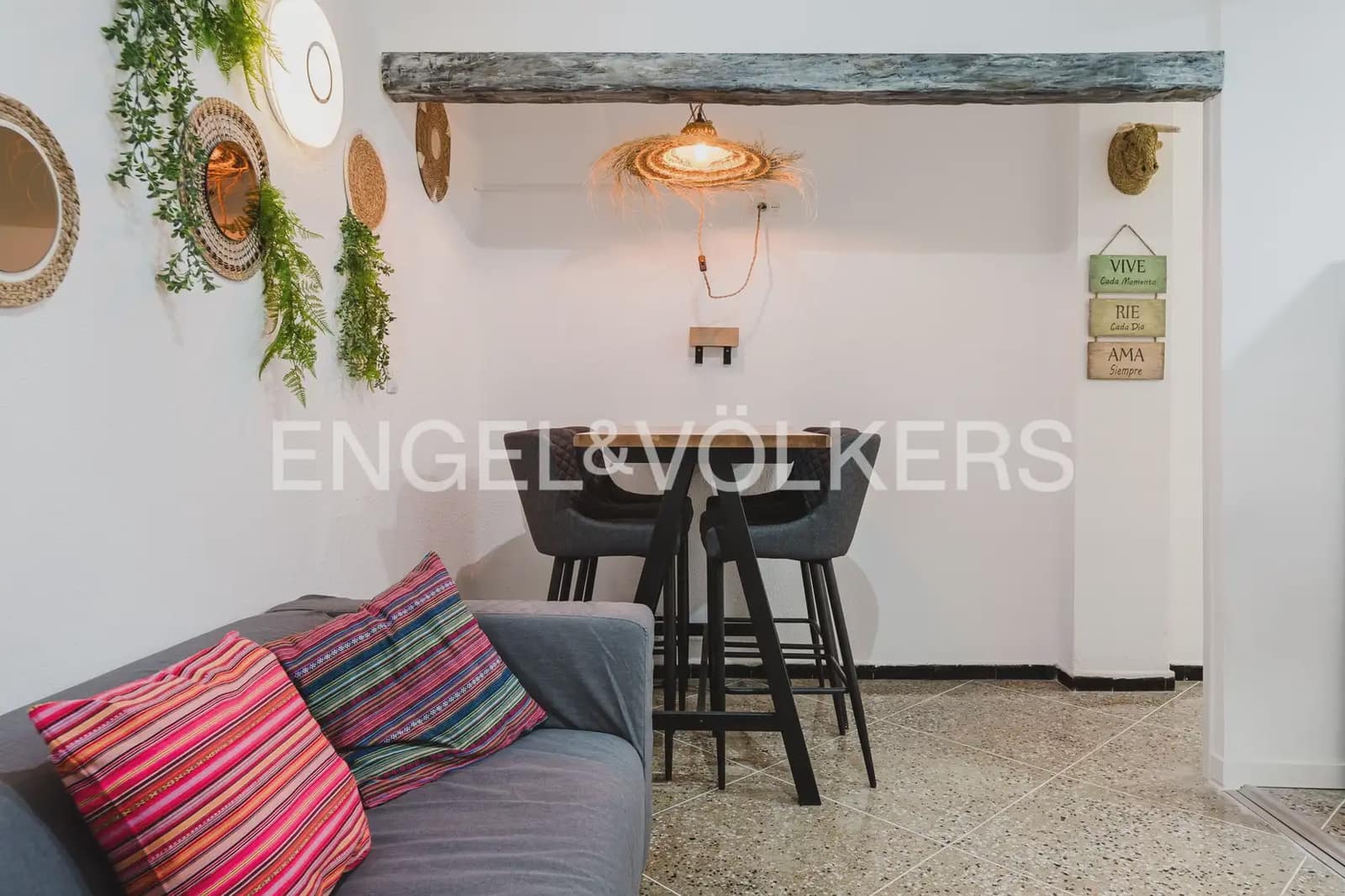 4 makuuhuone Asunto vuokrattavana paikassa Valencia kaupunki - 2 000 € (Ref: 9897630)