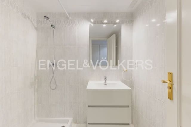 2 sovrum Lägenhet att hyra i El Pilar, Valencia stad med pool garage - 1 600 € (Ref: 9897631)
