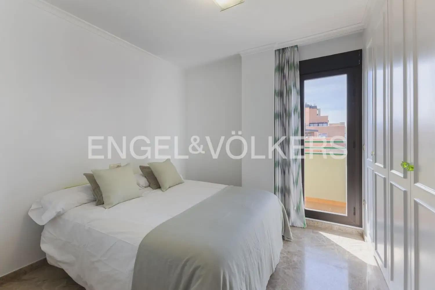 4 quarto Apartamento para venda em Valencia cidade com garagem - 1 495 000 € (Ref: 9897632)