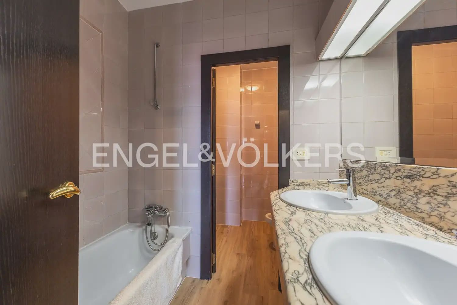 5 quarto Apartamento para venda em Valencia cidade com garagem - 620 000 € (Ref: 9897633)