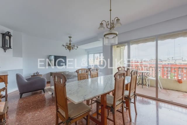 5 slaapkamer Flat te koop in La Vega Baixa, Valencia stad met garage - € 620.000 (Ref: 9897633)