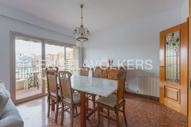 5 slaapkamer Flat te koop in La Vega Baixa, Valencia stad met garage - € 620.000 (Ref: 9897633)